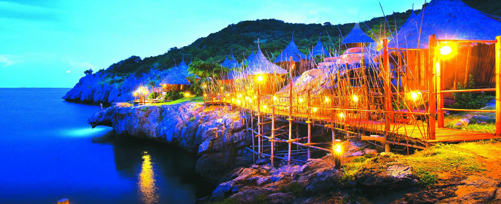 Paree Hut Resort Ko Si Chang Exterior foto